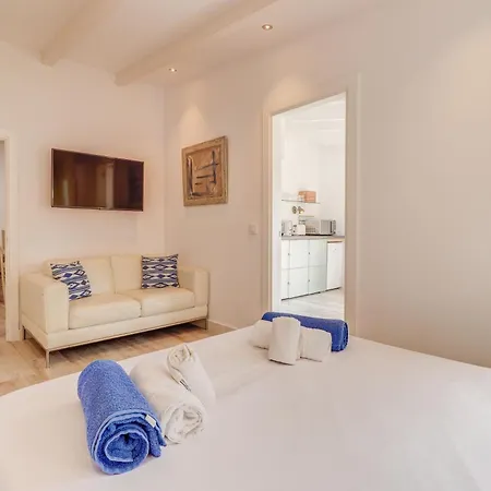 Majoran Family Villa With Pools And Jacuzzi In Pollenca 別荘 ポレンサ