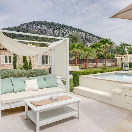 Majoran Family Villa With Pools And Jacuzzi In Pollenca *